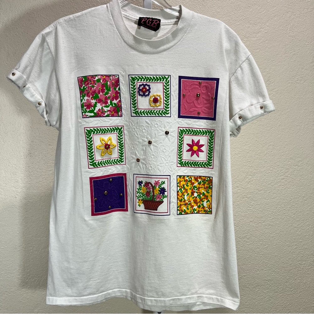 VTG Gandma Graphic Embroidered T-shirt Flowers Garden Sz S White Cottagecore